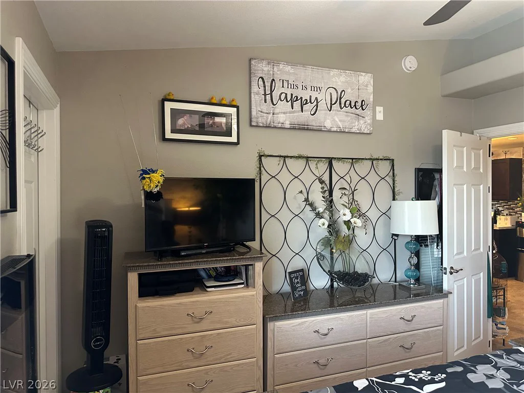 950 Seven Hills, Henderson, NV 89052