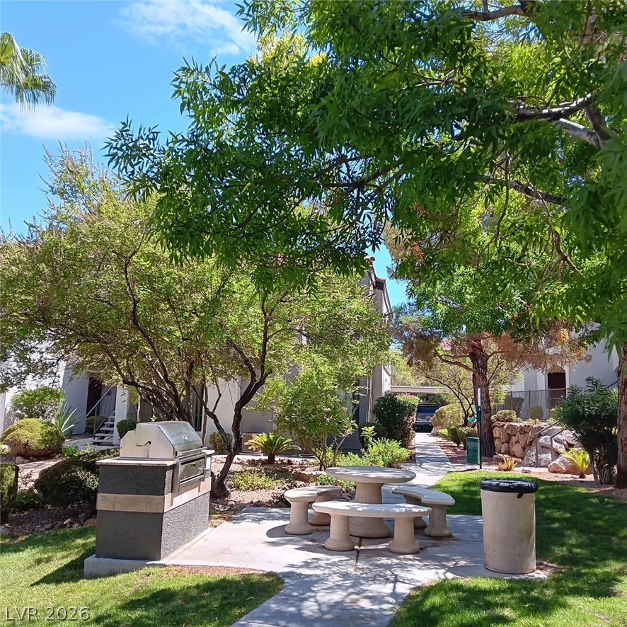 950 Seven Hills, Henderson, NV 89052