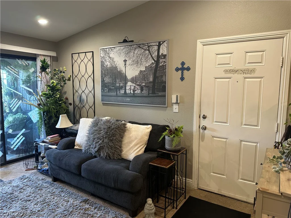 950 Seven Hills, Henderson, NV 89052