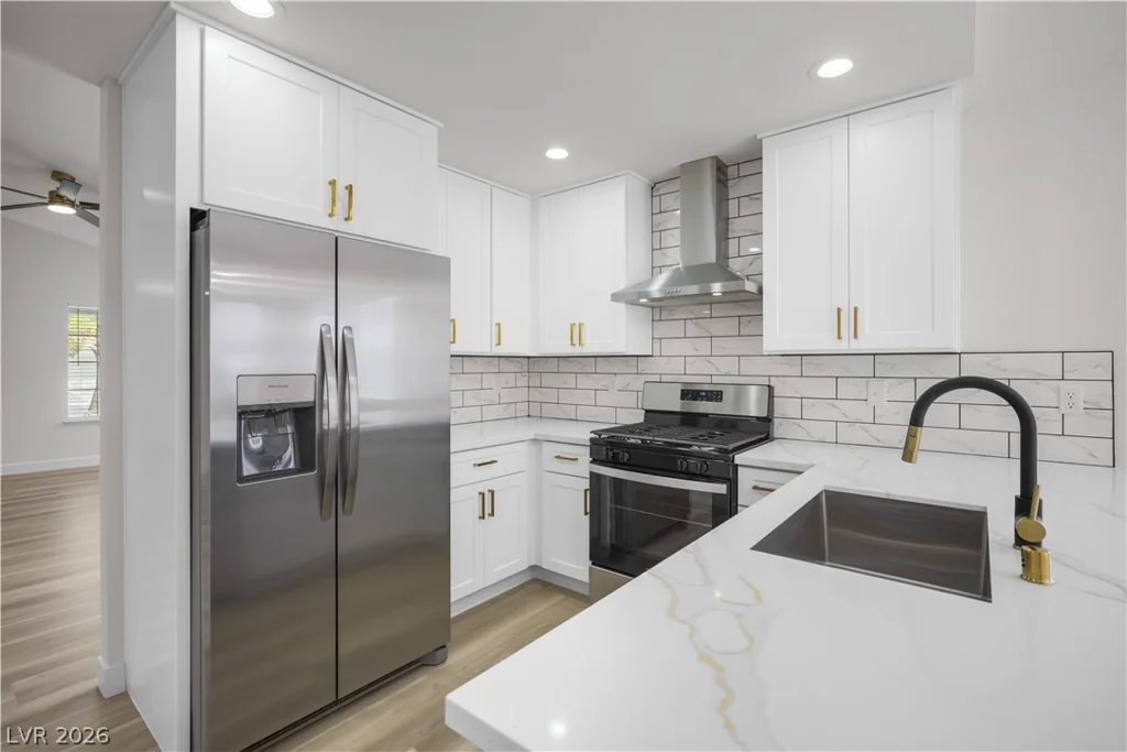 9713 Peacock Hill, Las Vegas, NV 89117