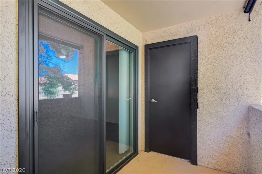 2451 Rainbow, Las Vegas, NV 89108