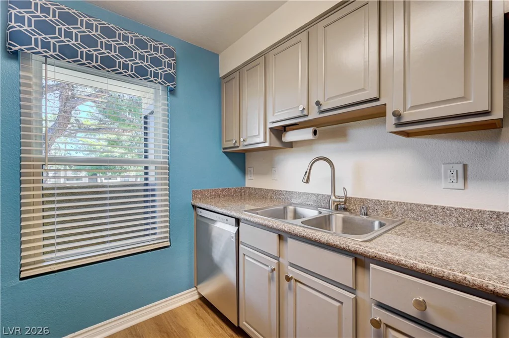 2451 Rainbow, Las Vegas, NV 89108