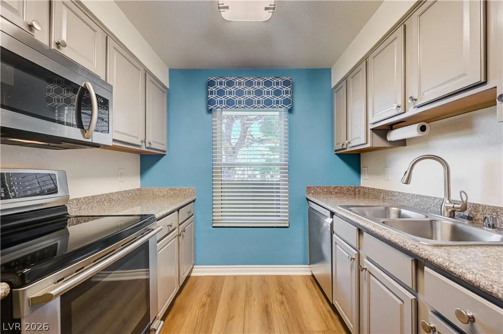 2451 Rainbow, Las Vegas, NV 89108