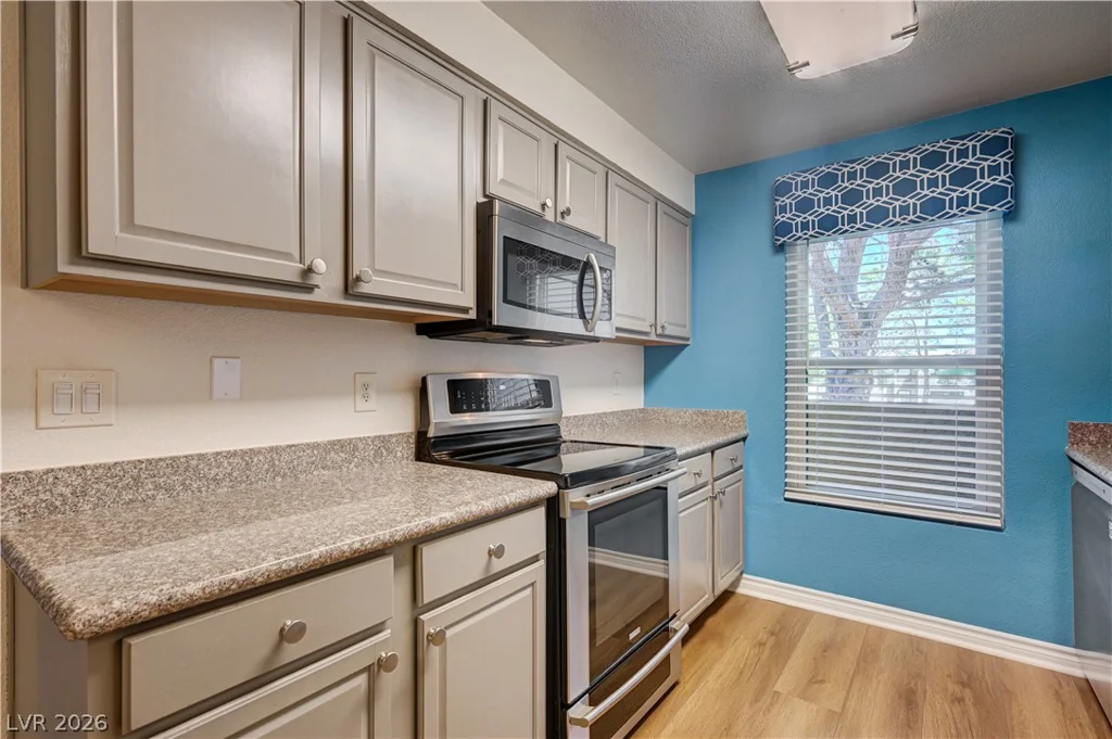 2451 Rainbow, Las Vegas, NV 89108