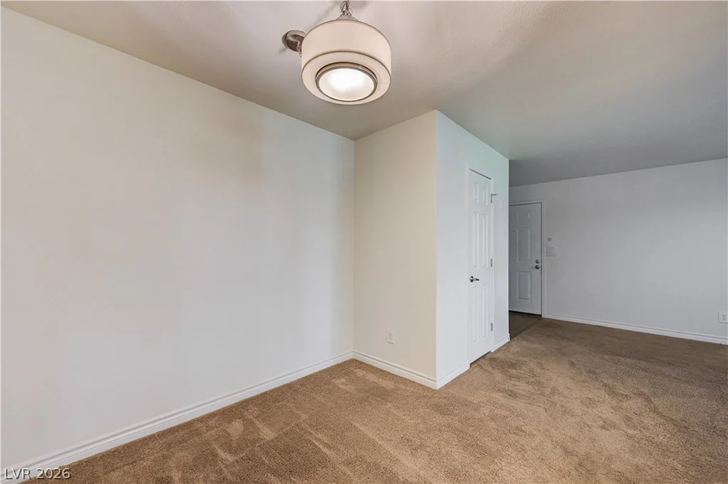 2451 Rainbow, Las Vegas, NV 89108