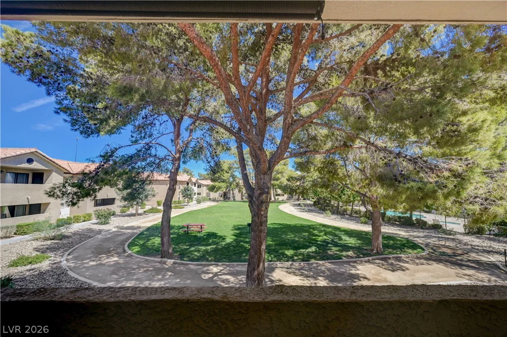 2451 Rainbow, Las Vegas, NV 89108