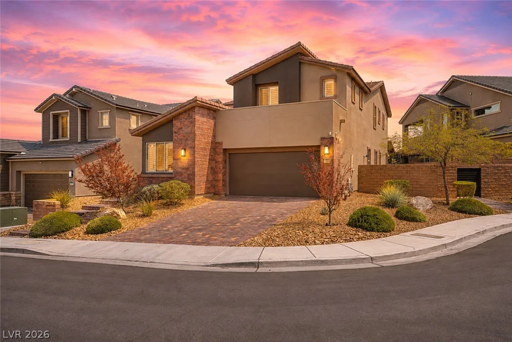 2568 Iron Crest, Las Vegas, NV 89138
