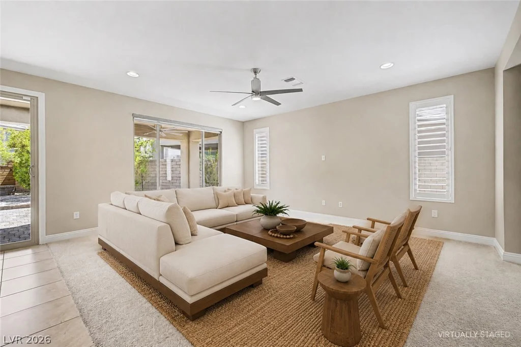 2568 Iron Crest, Las Vegas, NV 89138