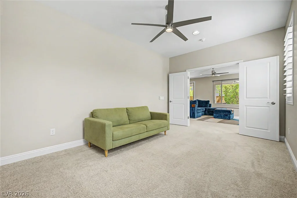 2568 Iron Crest, Las Vegas, NV 89138