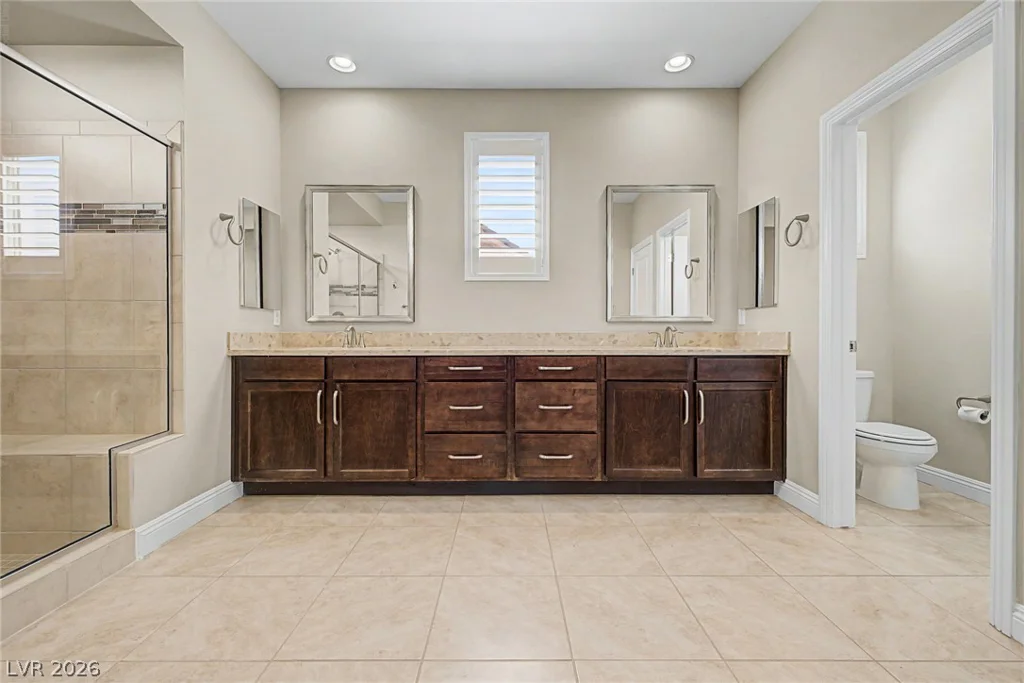 2568 Iron Crest, Las Vegas, NV 89138