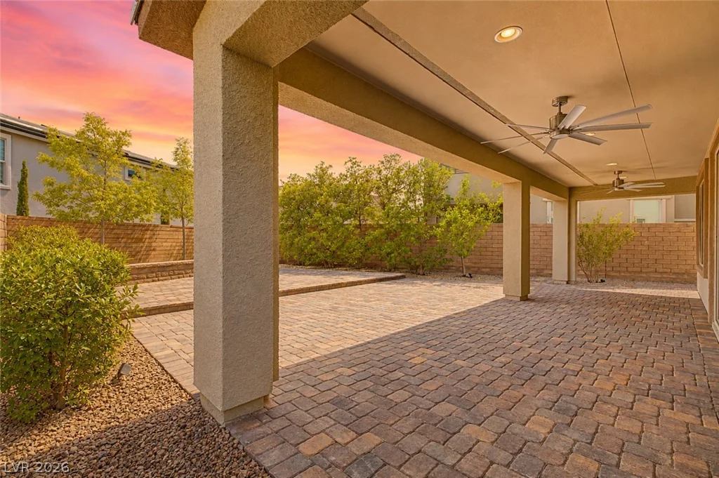 2568 Iron Crest, Las Vegas, NV 89138