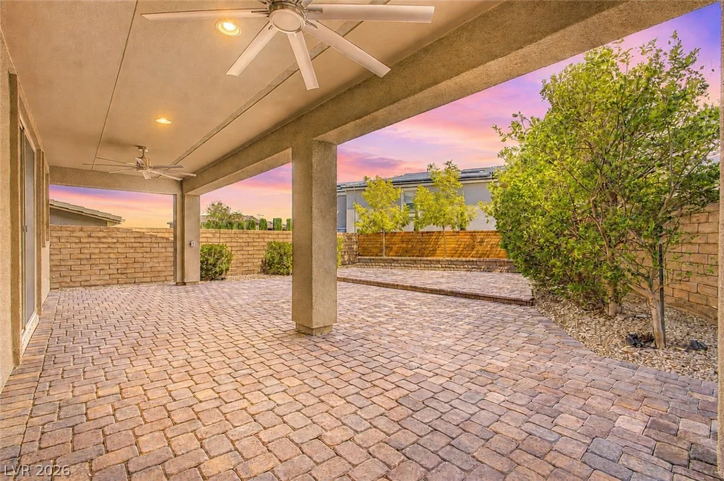 2568 Iron Crest, Las Vegas, NV 89138