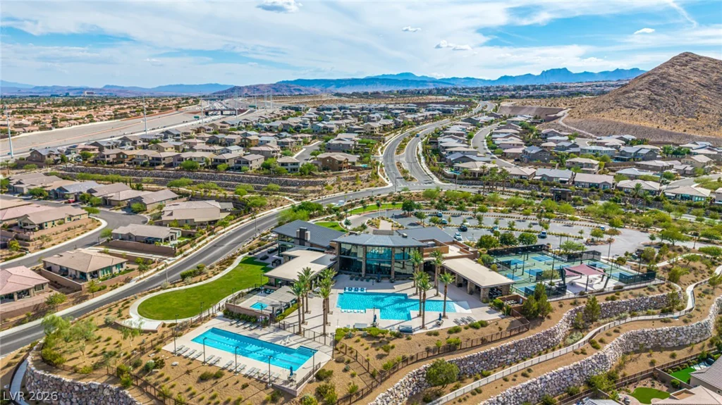 2568 Iron Crest, Las Vegas, NV 89138