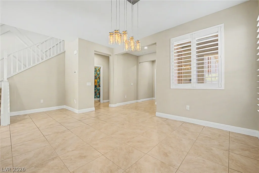 2568 Iron Crest, Las Vegas, NV 89138