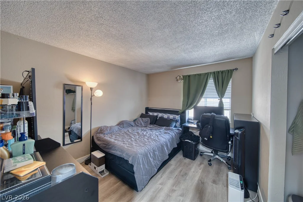 5233 Orinda, Las Vegas, NV 89120