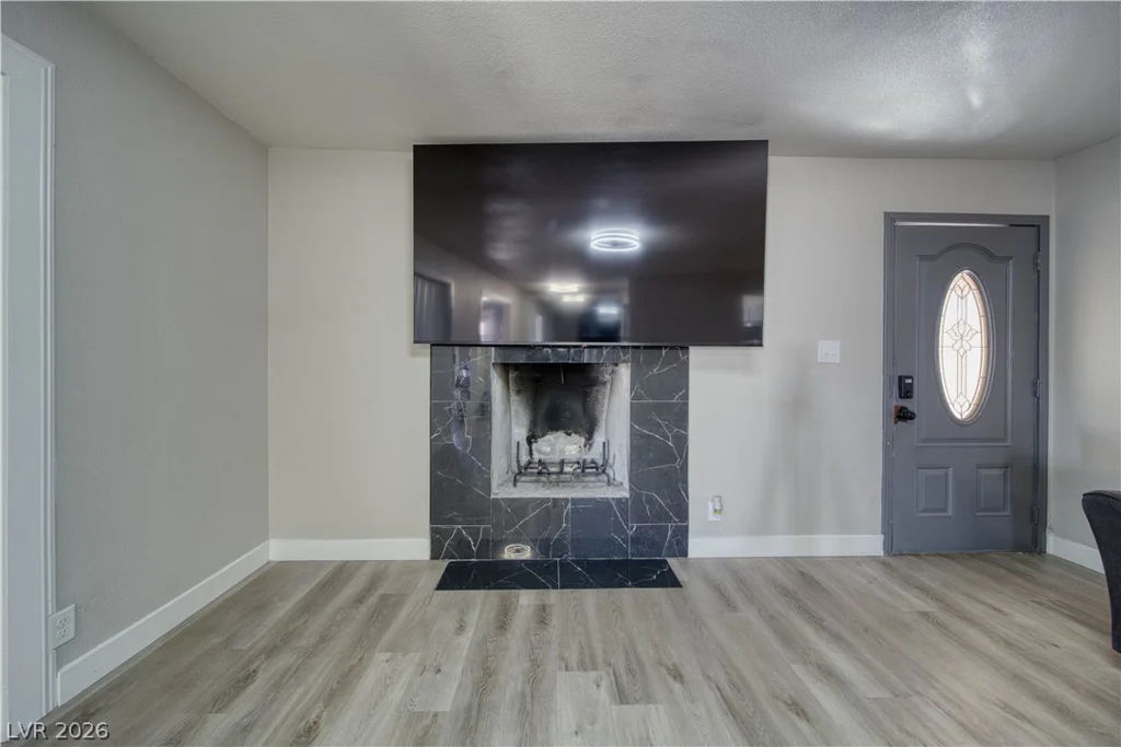 5233 Orinda, Las Vegas, NV 89120