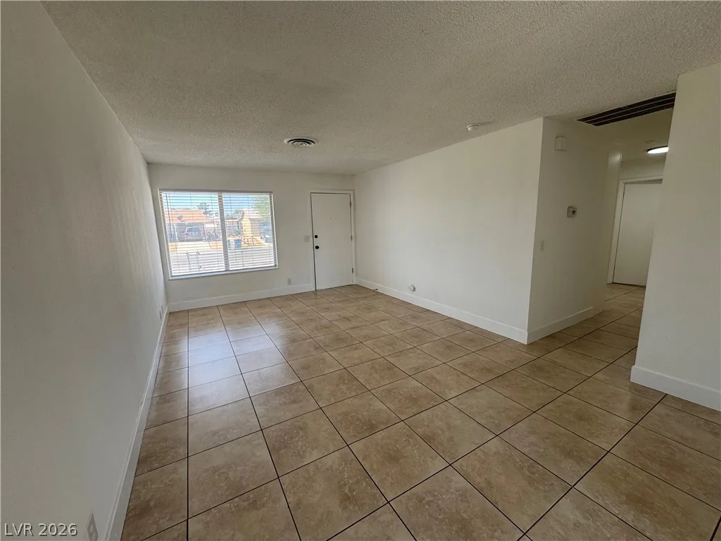 4048 Maple Hill, Las Vegas, NV 89115