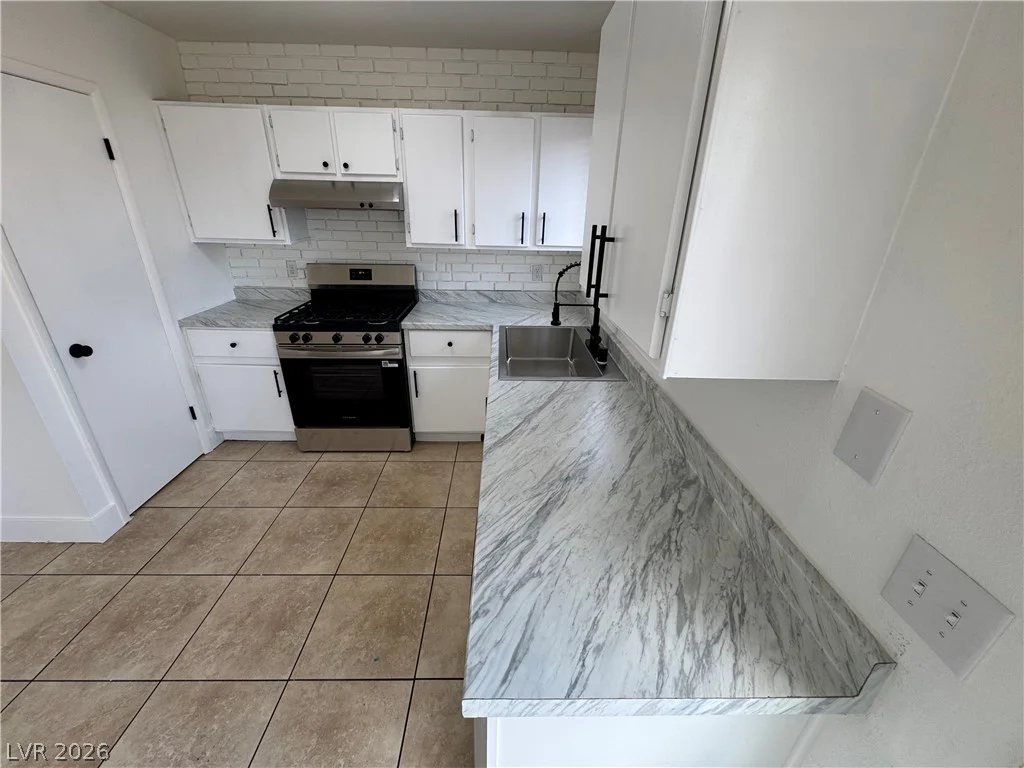 4048 Maple Hill, Las Vegas, NV 89115