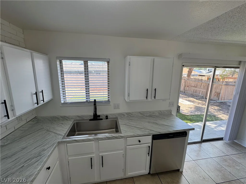 4048 Maple Hill, Las Vegas, NV 89115