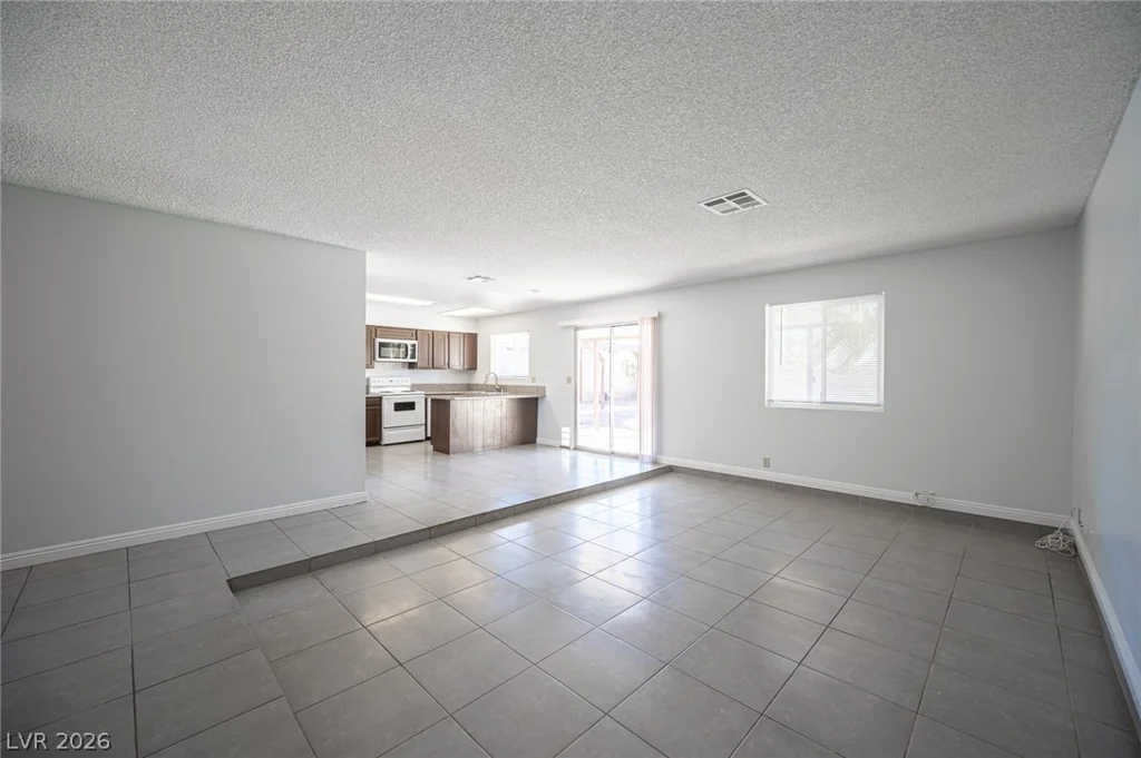 5142 Tahnee, Las Vegas, NV 89122