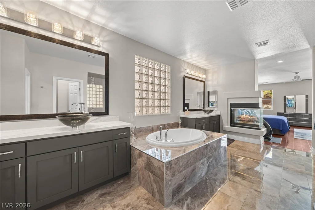9413 Empire Rock, Las Vegas, NV 89143