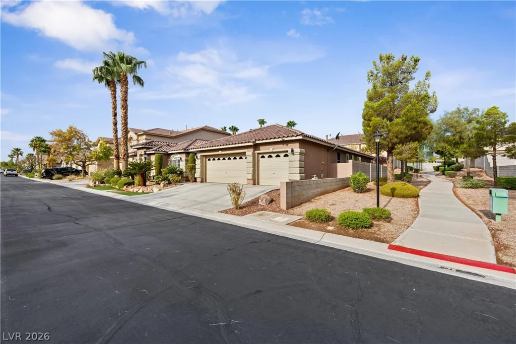 9413 Empire Rock, Las Vegas, NV 89143