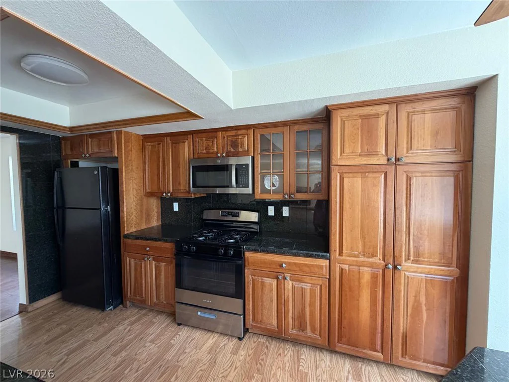 921 Greystone, Las Vegas, NV 89108