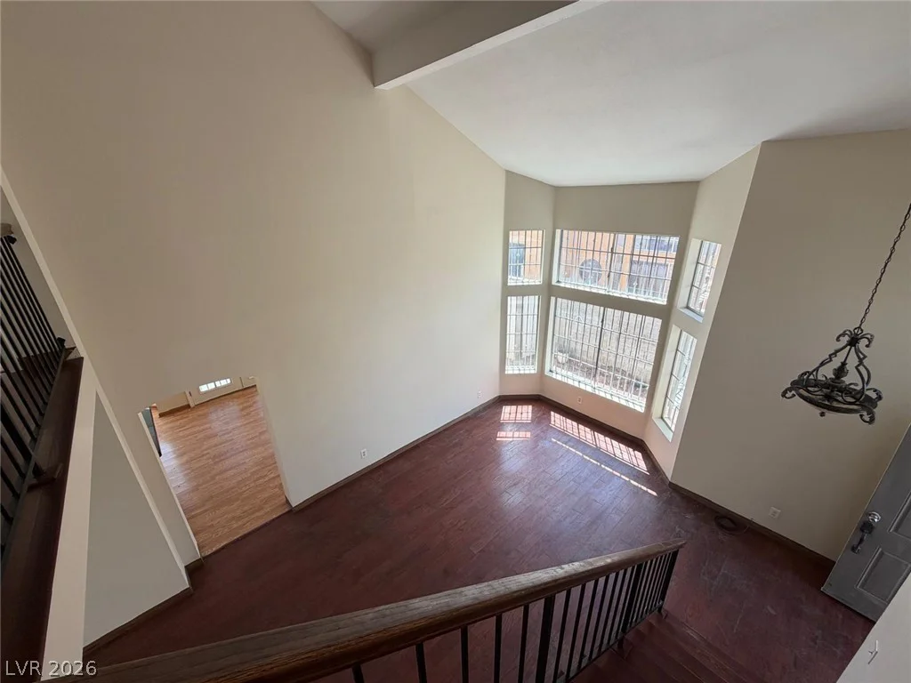 921 Greystone, Las Vegas, NV 89108