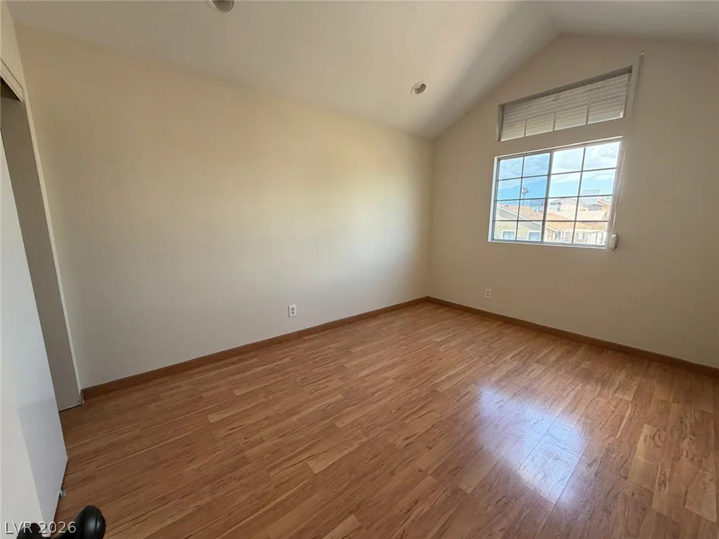 921 Greystone, Las Vegas, NV 89108