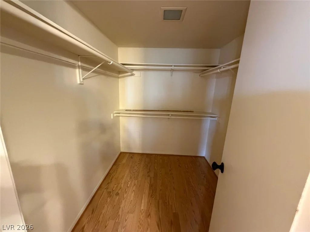 921 Greystone, Las Vegas, NV 89108