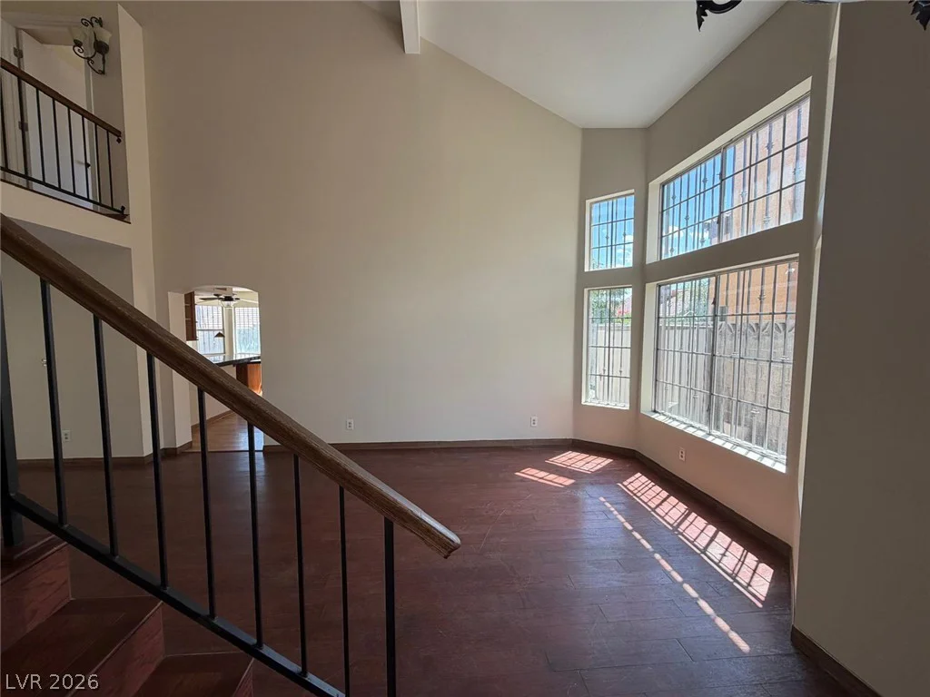 921 Greystone, Las Vegas, NV 89108