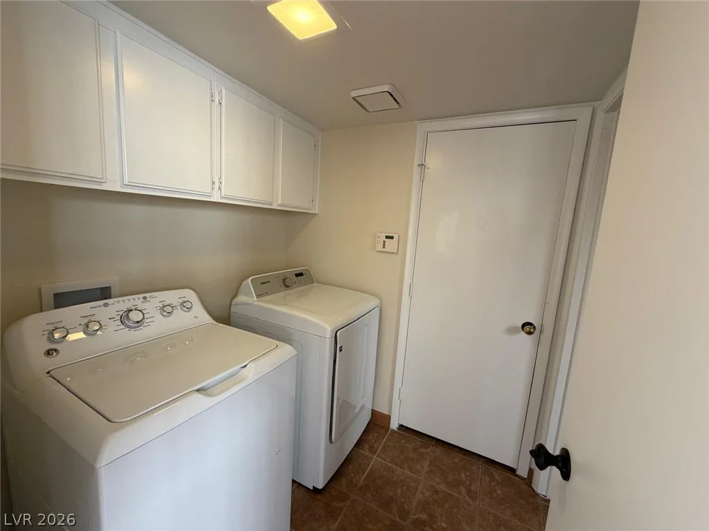 921 Greystone, Las Vegas, NV 89108