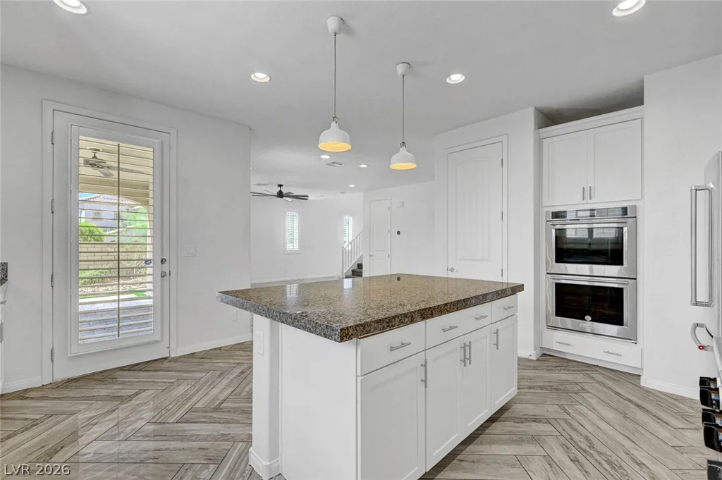 460 Trevinca, Las Vegas, NV 89138
