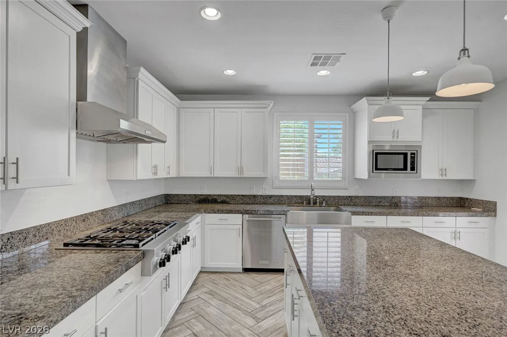 460 Trevinca, Las Vegas, NV 89138