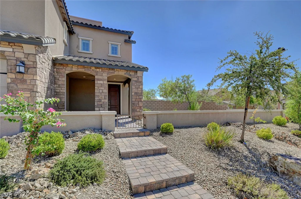 460 Trevinca, Las Vegas, NV 89138
