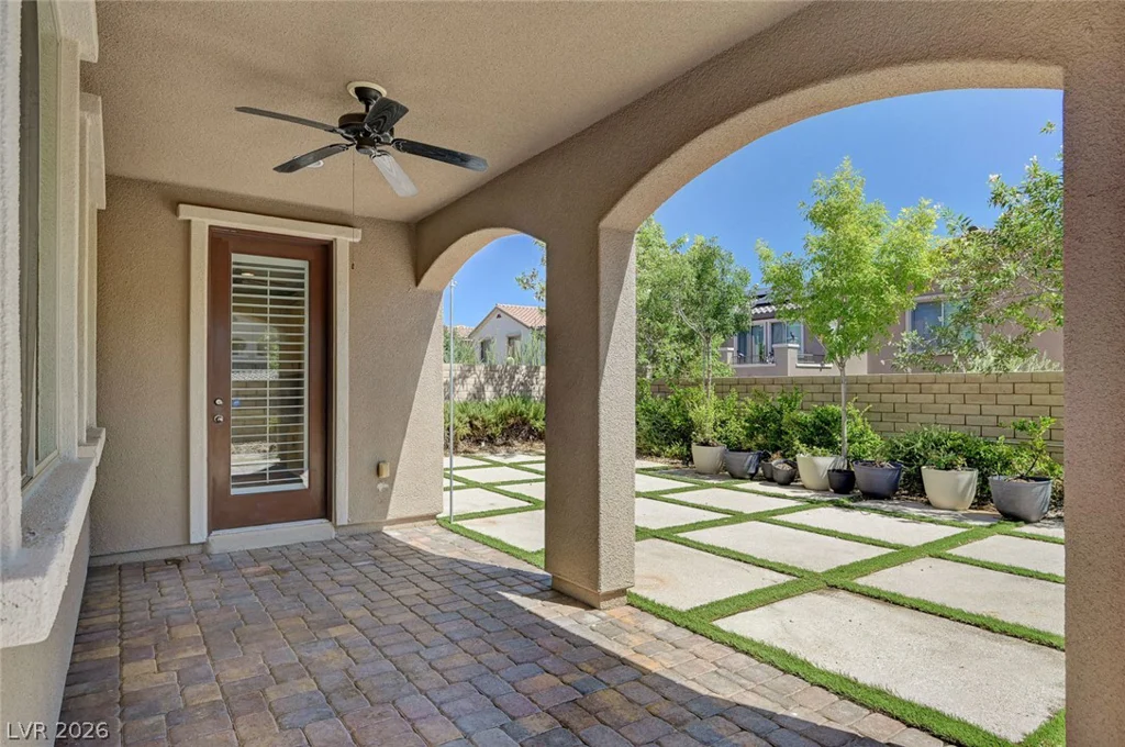 460 Trevinca, Las Vegas, NV 89138