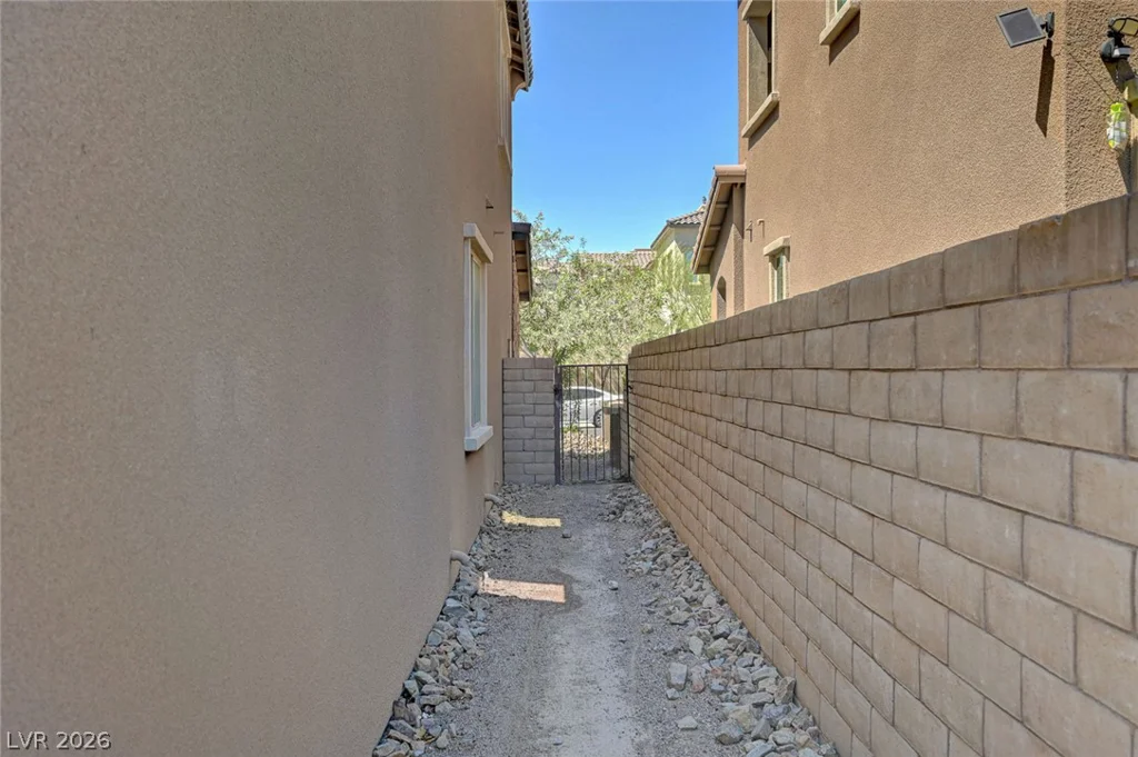 460 Trevinca, Las Vegas, NV 89138