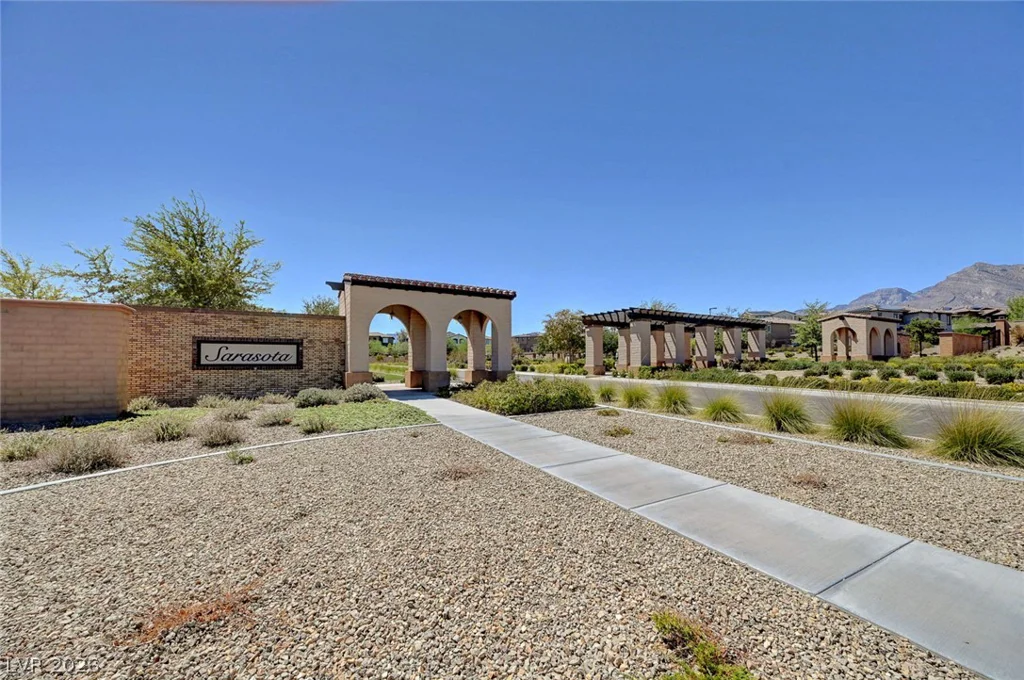 460 Trevinca, Las Vegas, NV 89138