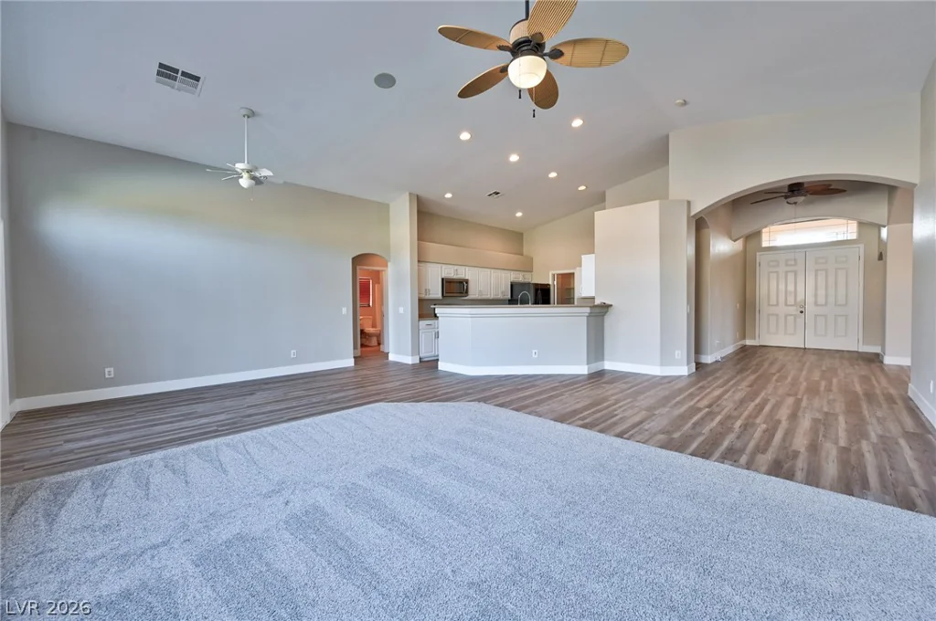 6492 Lantana Falls, Las Vegas, NV 89131
