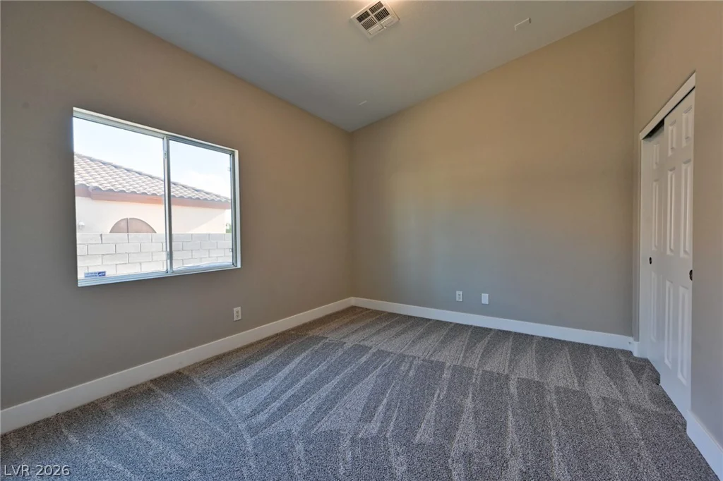 6492 Lantana Falls, Las Vegas, NV 89131
