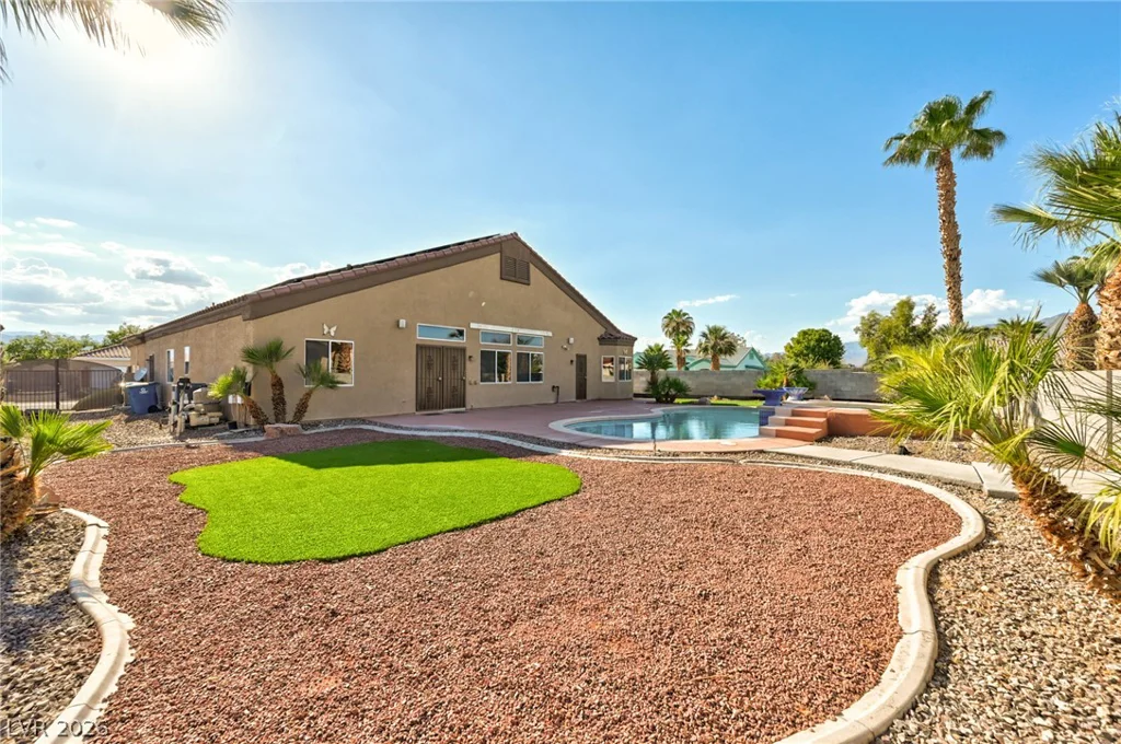6492 Lantana Falls, Las Vegas, NV 89131