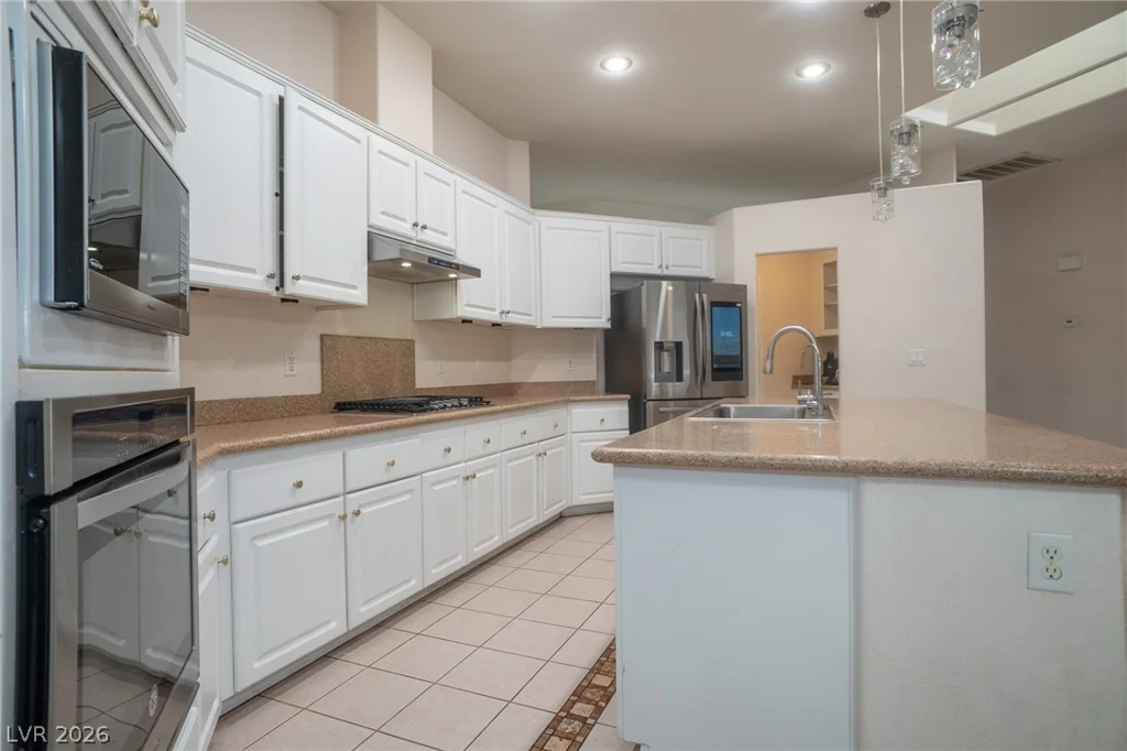 7861 Darby, Las Vegas, NV 89117