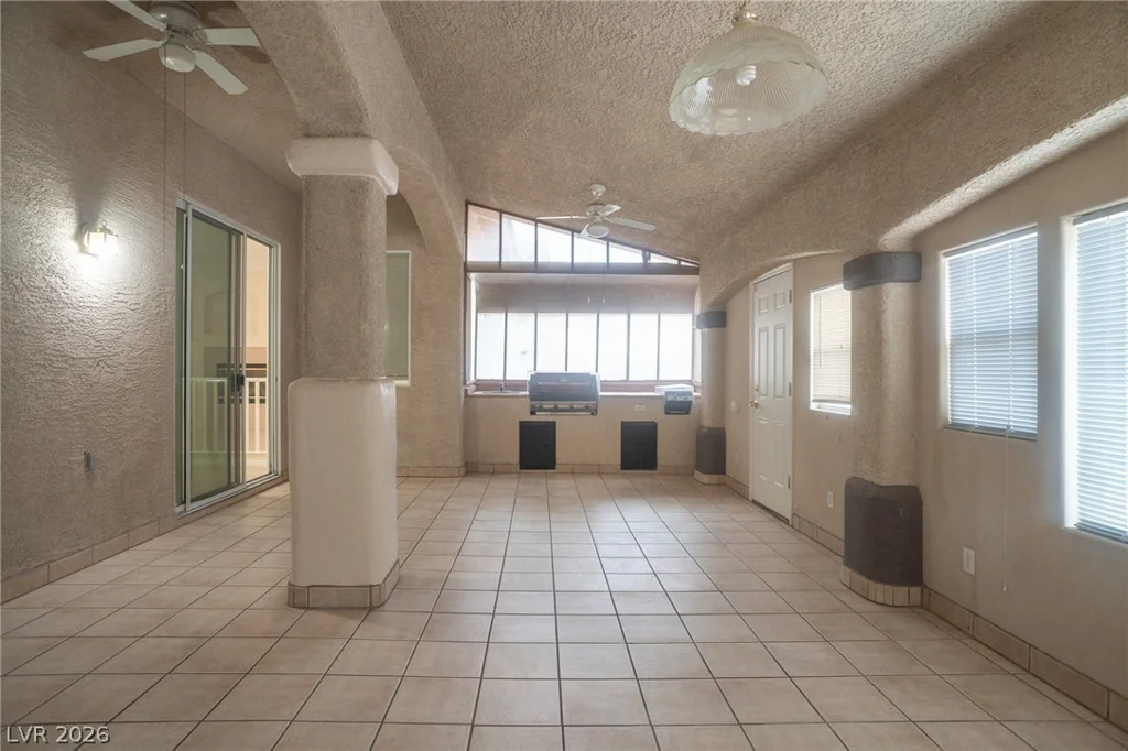 7861 Darby, Las Vegas, NV 89117