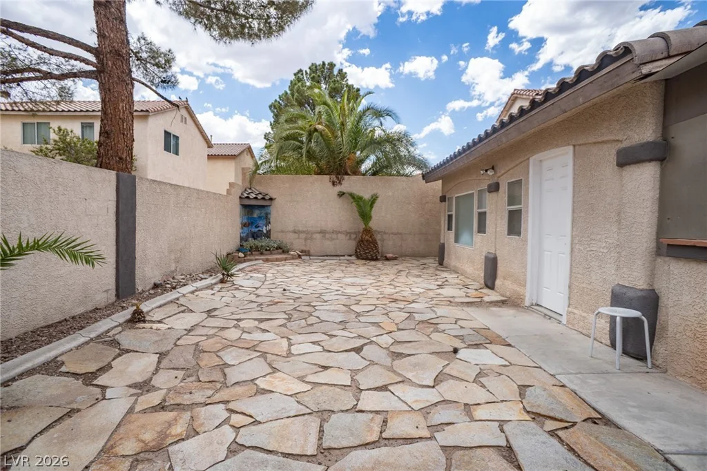 7861 Darby, Las Vegas, NV 89117