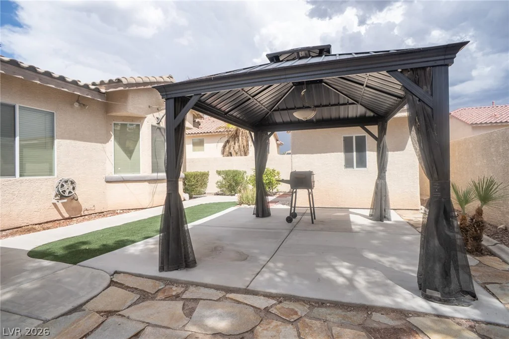 7861 Darby, Las Vegas, NV 89117