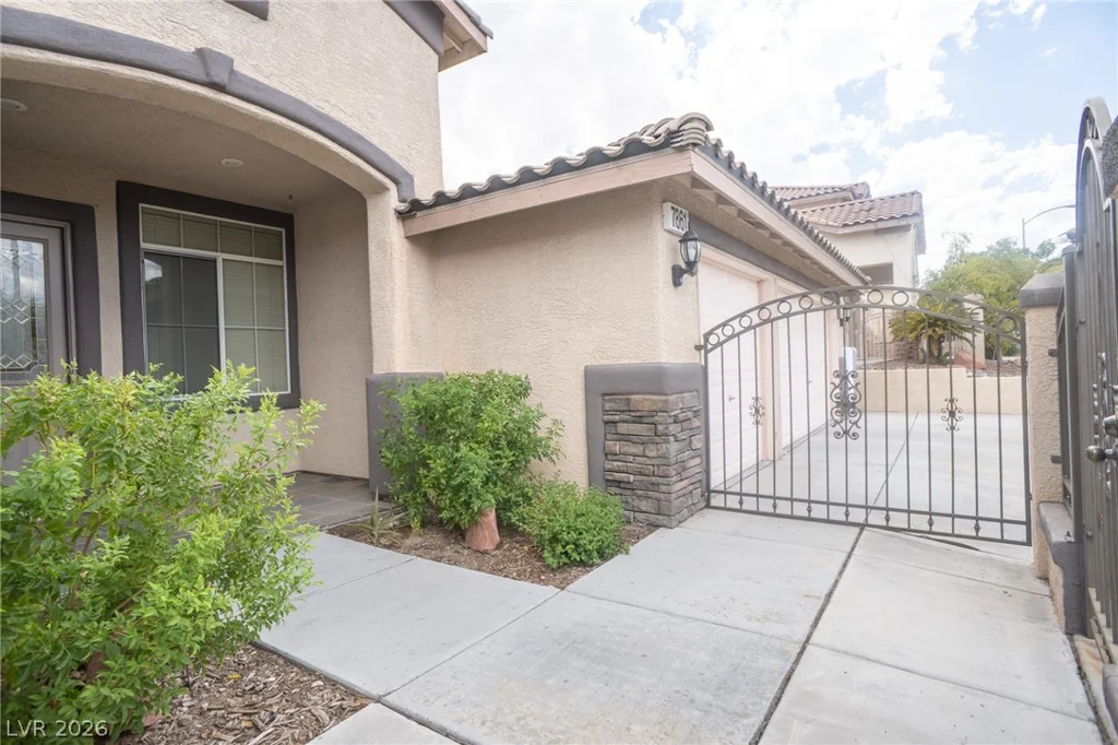 7861 Darby, Las Vegas, NV 89117