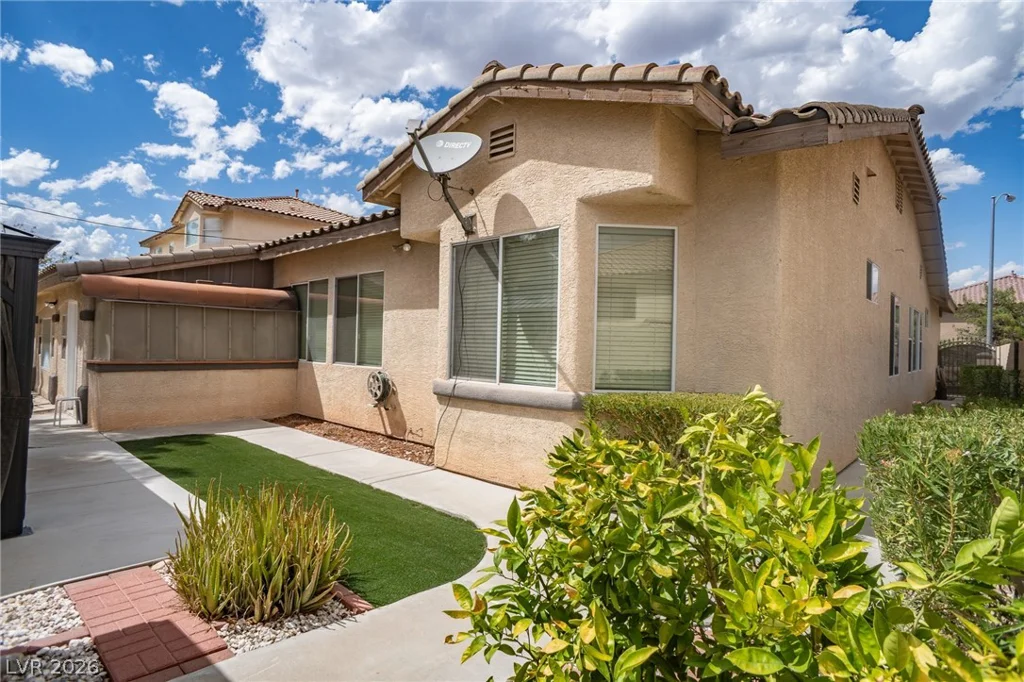7861 Darby, Las Vegas, NV 89117
