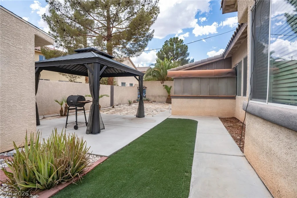 7861 Darby, Las Vegas, NV 89117