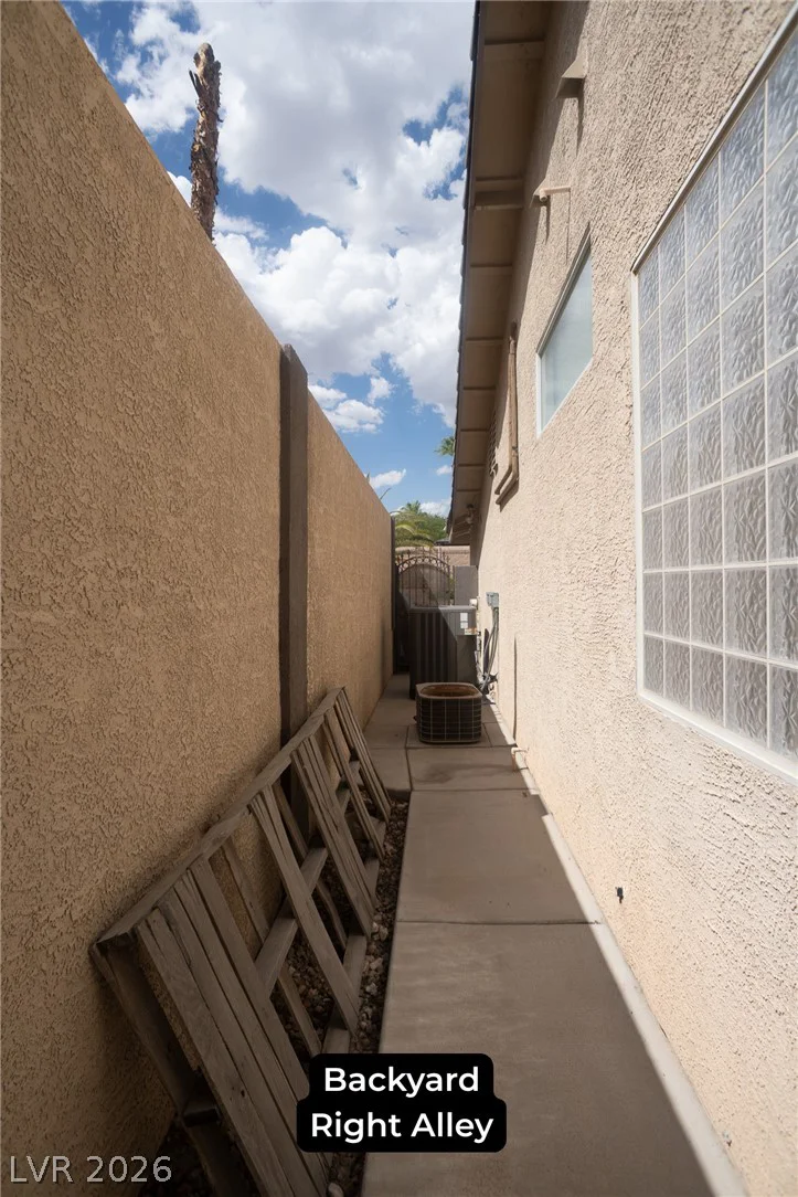 7861 Darby, Las Vegas, NV 89117