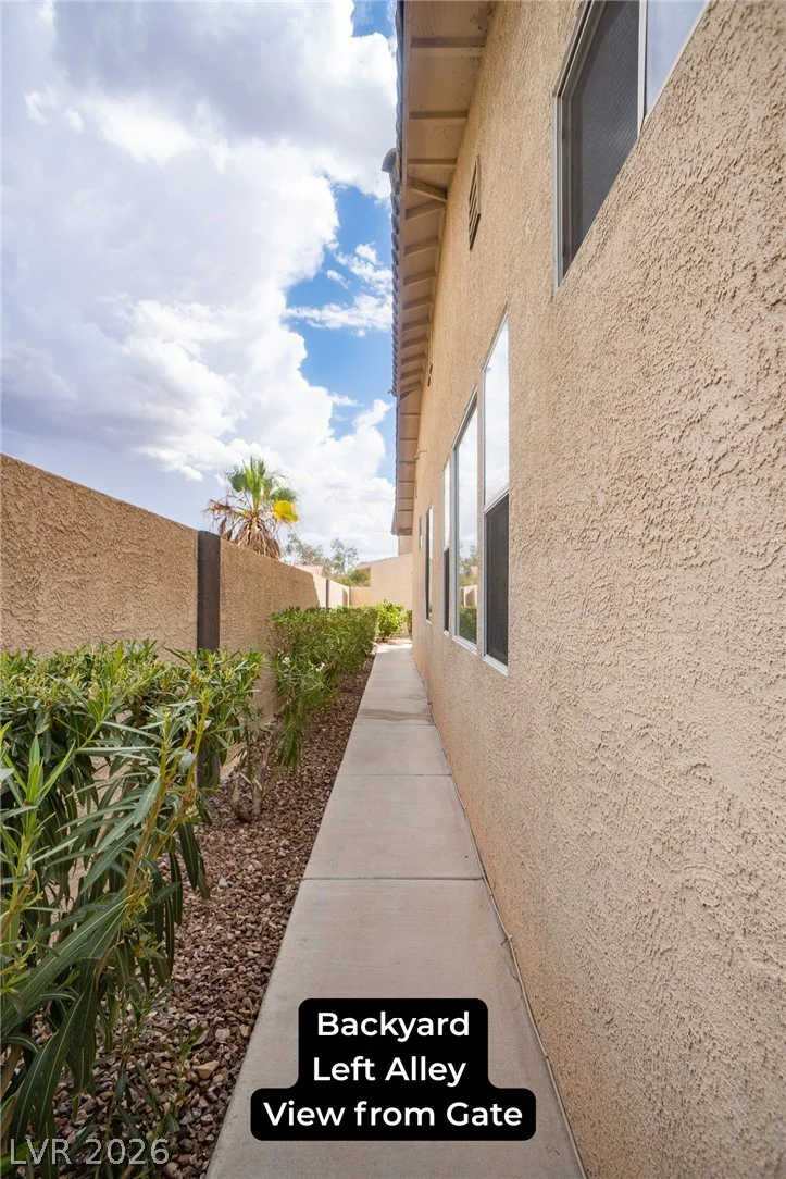 7861 Darby, Las Vegas, NV 89117